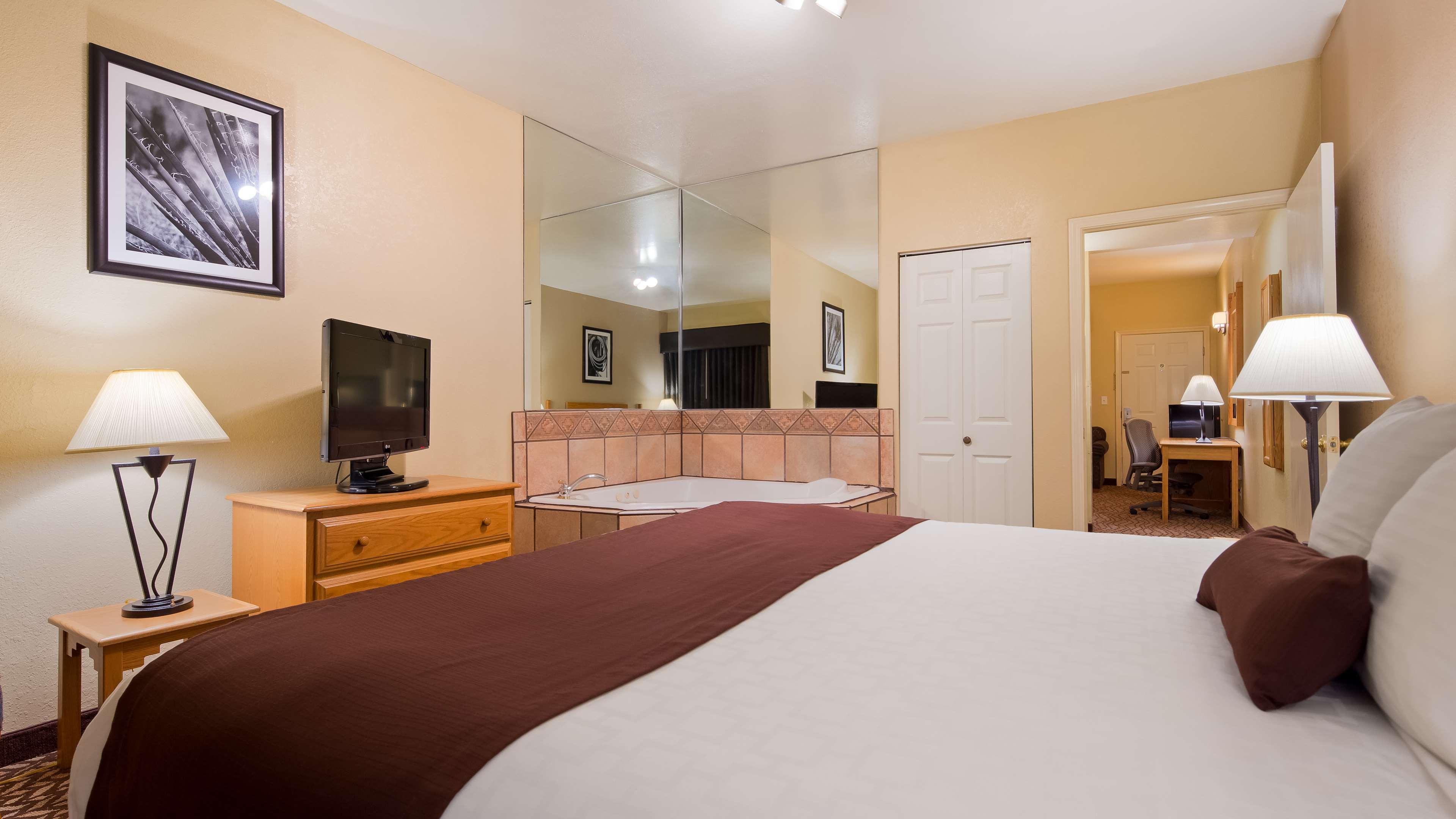קורטז Best Western Turquoise Inn & Suites מראה חיצוני תמונה