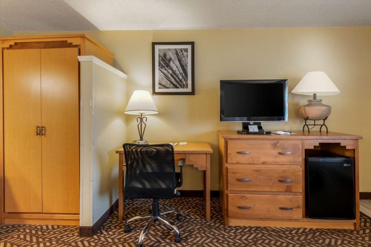 קורטז Best Western Turquoise Inn & Suites מראה חיצוני תמונה